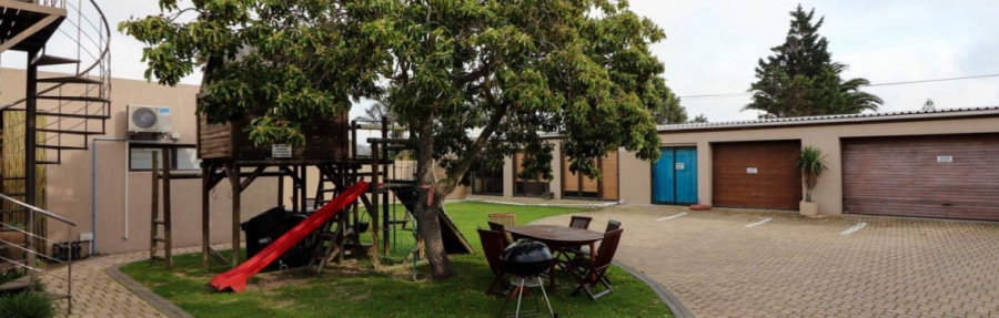 To Let 1 Bedroom Property for Rent in Table View Western Cape